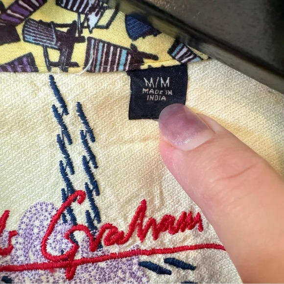 Robert Graham Butter Yellow Casual Button Down with Fun Graphic Print Size M - Picture 5 of 16